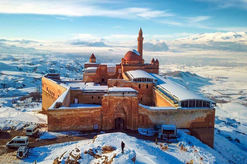 İshak Paşa Sarayı, İshak Paşa Sarayı tarihi, İshak Paşa Sarayı tarihçesi, İshak Paşa Sarayı tarihi nedir