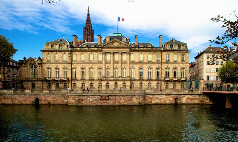 Palais des Rohan sarayı, Palais des Rohan nerede, Palais des Rohan hakkında bilgi, Rohan sarayı, Rohan sarayı nerede, Rohan sarayı tarihi, Rohan sarayı gezisi