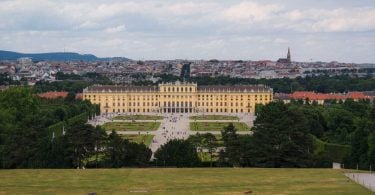 Schönbrunn Sarayı, Schönbrunn Sarayı tarihi, Schönbrunn Sarayı nerede, Schönbrunn Sarayı bilgi, Schönbrunn Sarayı giriş ücreti
